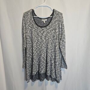 Jessica Simpson Maternity Top Knit Gray White Black Long Sleeve Large